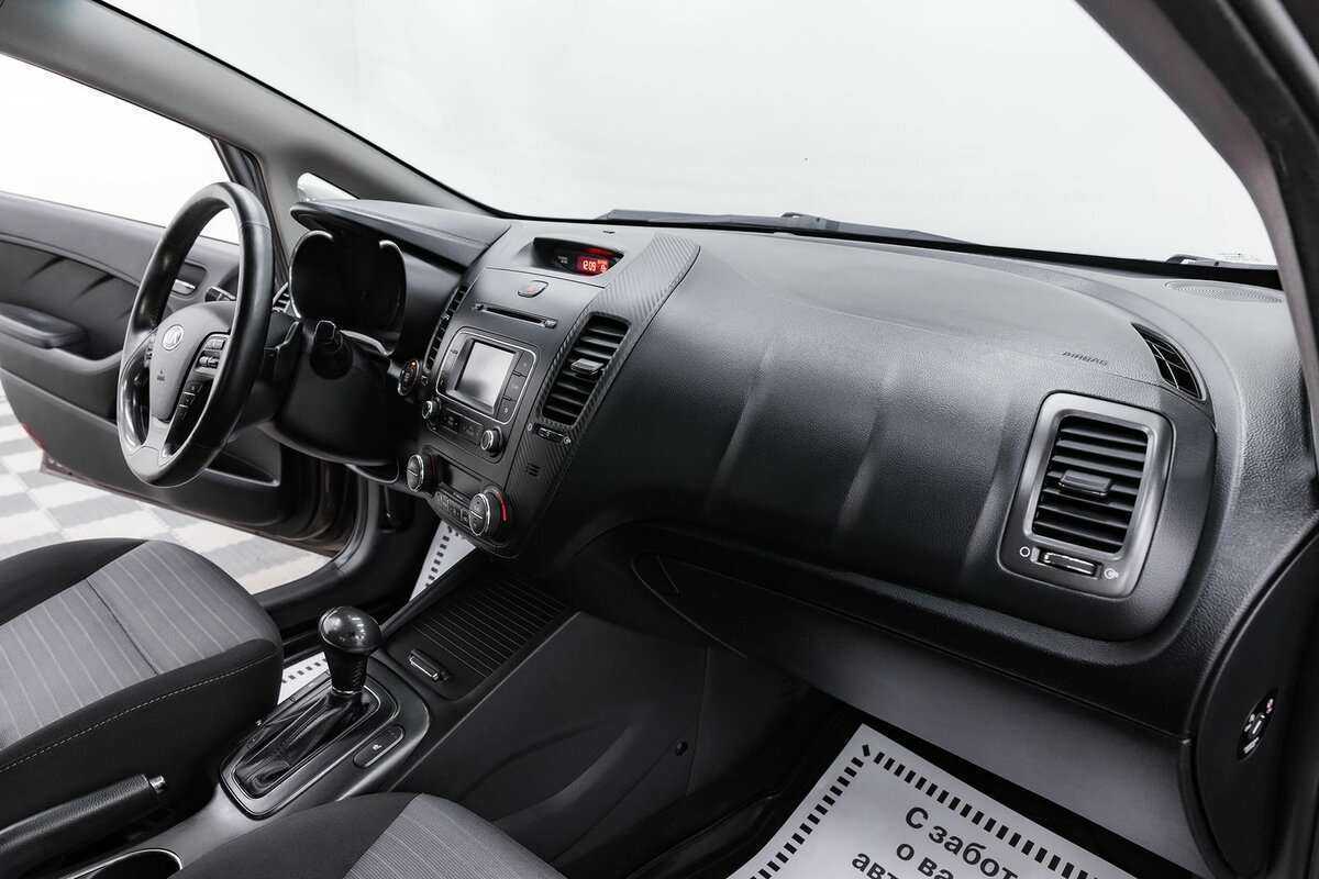 Купить Kia Cerato с пробегом. Фото: #14