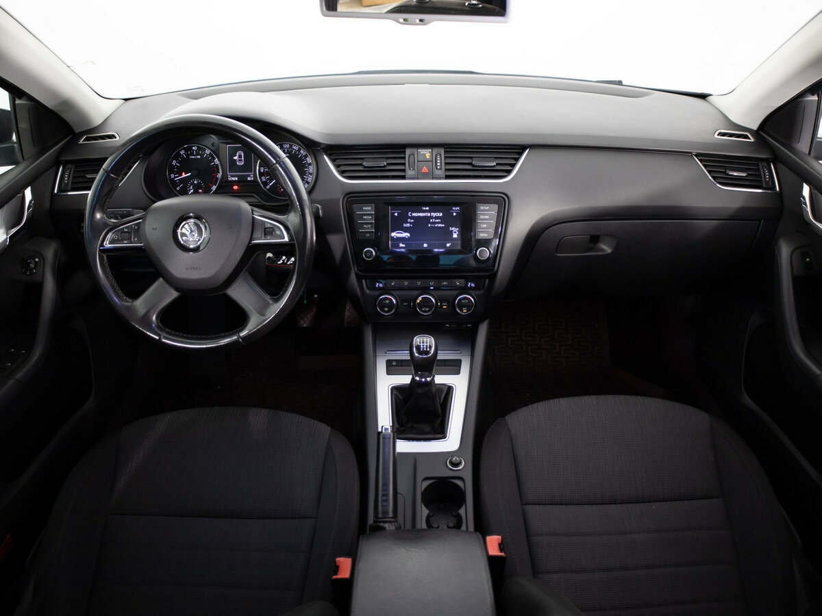 Купить Skoda Octavia с пробегом. Фото: #6