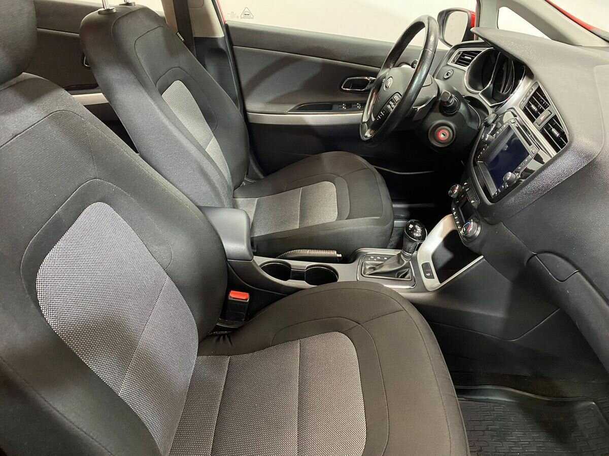 Купить Kia Ceed с пробегом. Фото: #9