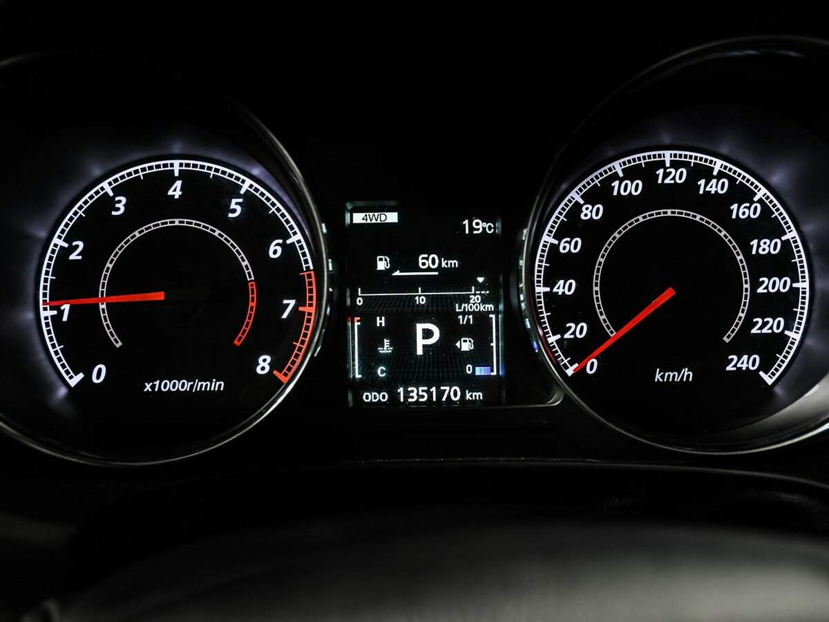 Купить Mitsubishi ASX с пробегом. Фото: #9