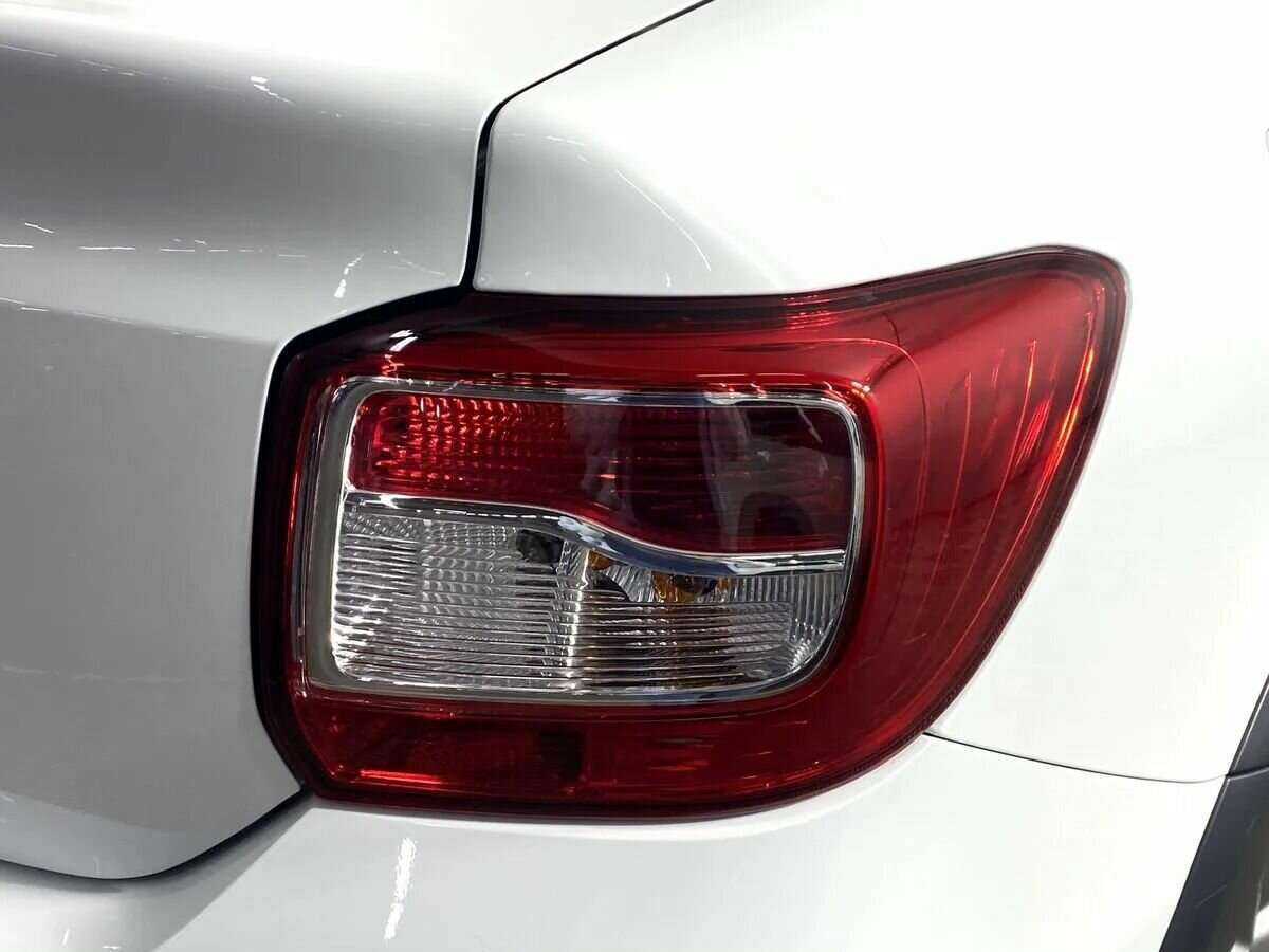 Купить Renault Logan с пробегом. Фото: #18