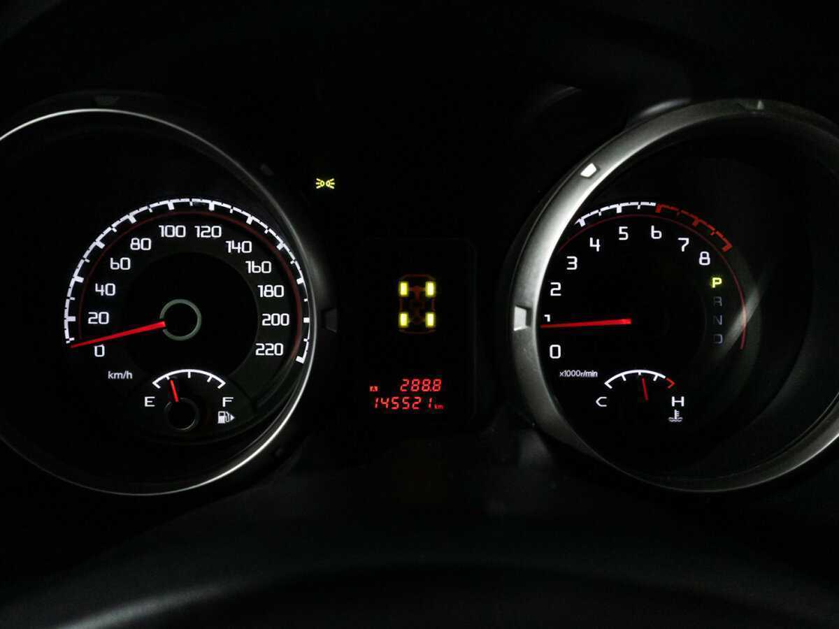 Купить Mitsubishi Pajero с пробегом. Фото: #11