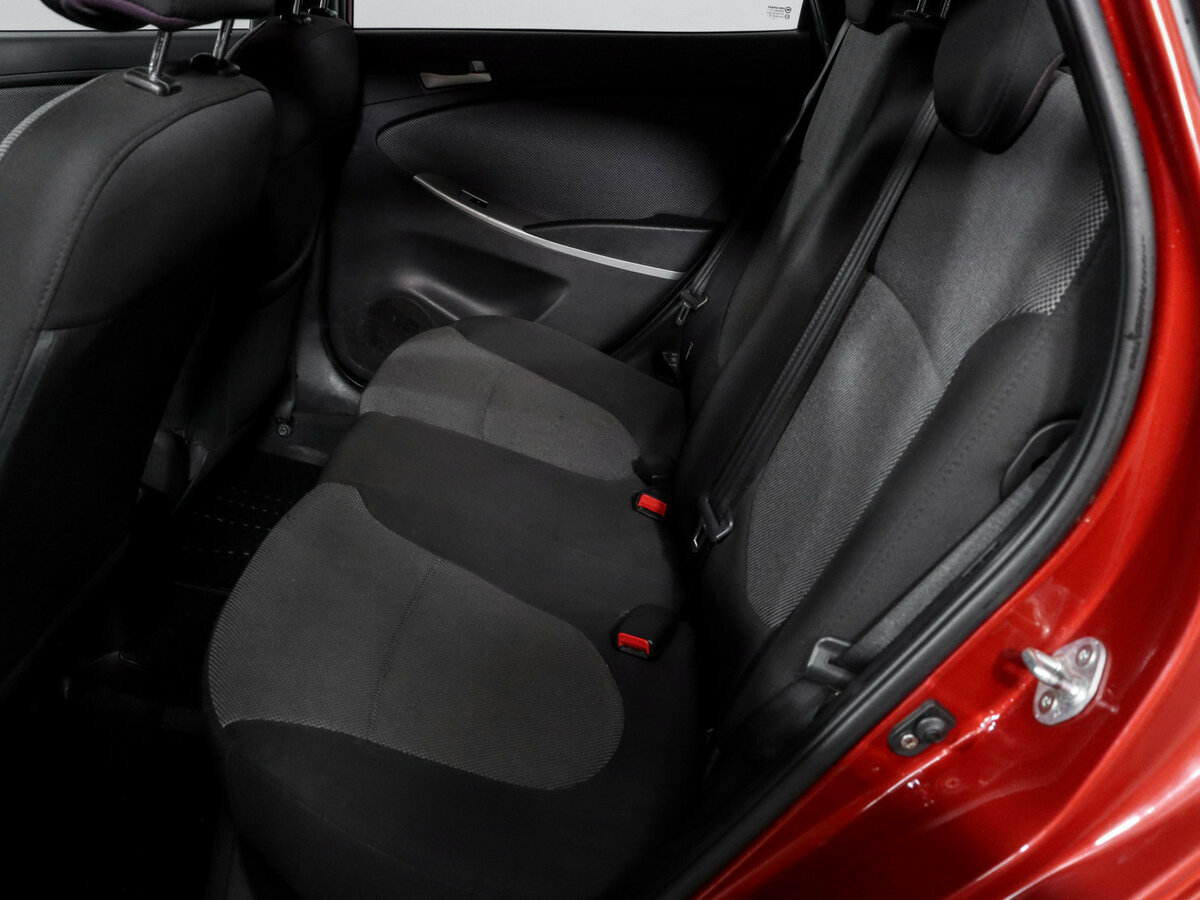 Купить Hyundai Solaris с пробегом. Фото: #7