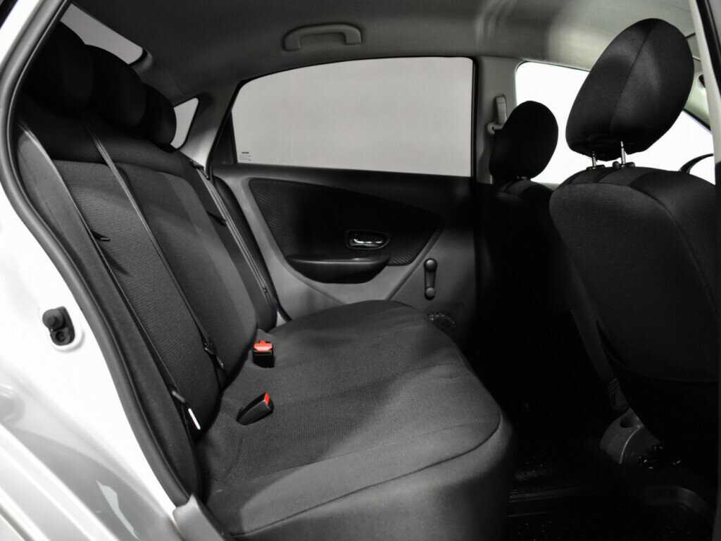 Купить Nissan Almera с пробегом. Фото: #9