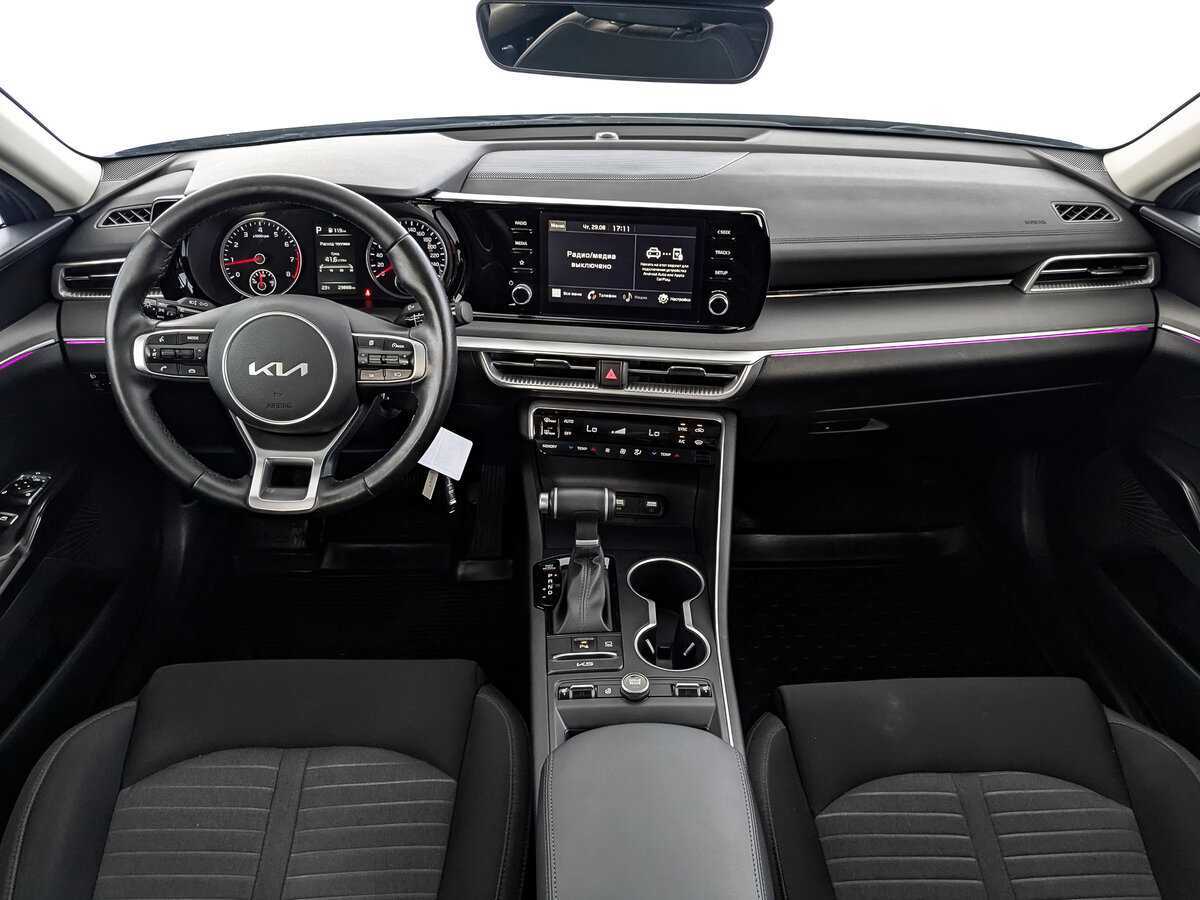 Купить Kia K5 с пробегом. Фото: #9