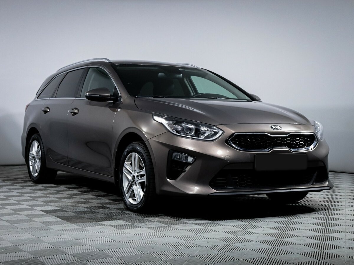 Купить Kia Ceed с пробегом. Фото: #2
