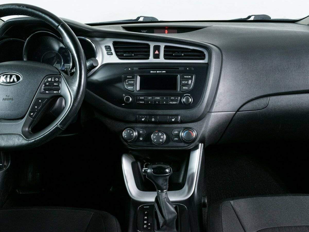 Купить Kia Ceed с пробегом. Фото: #10