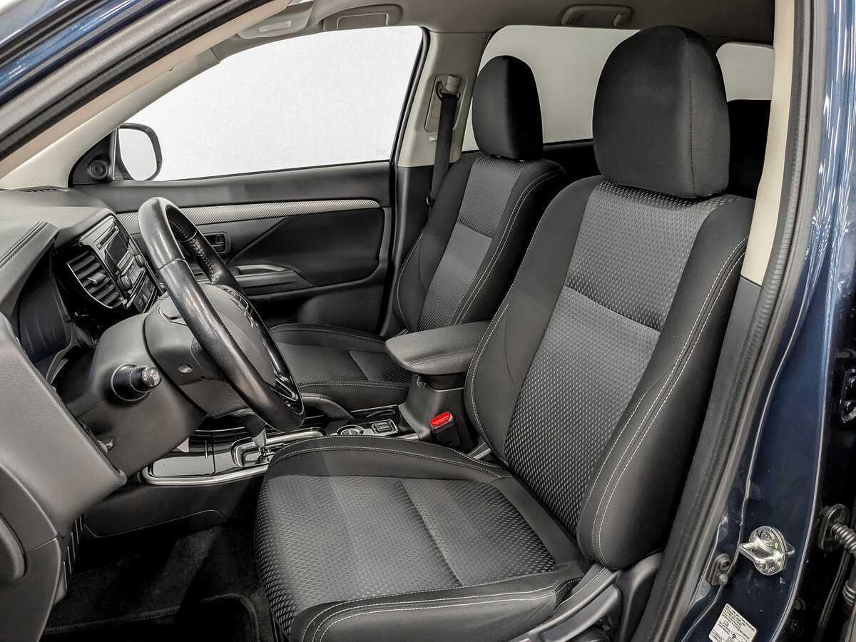Купить Mitsubishi Outlander с пробегом. Фото: #19