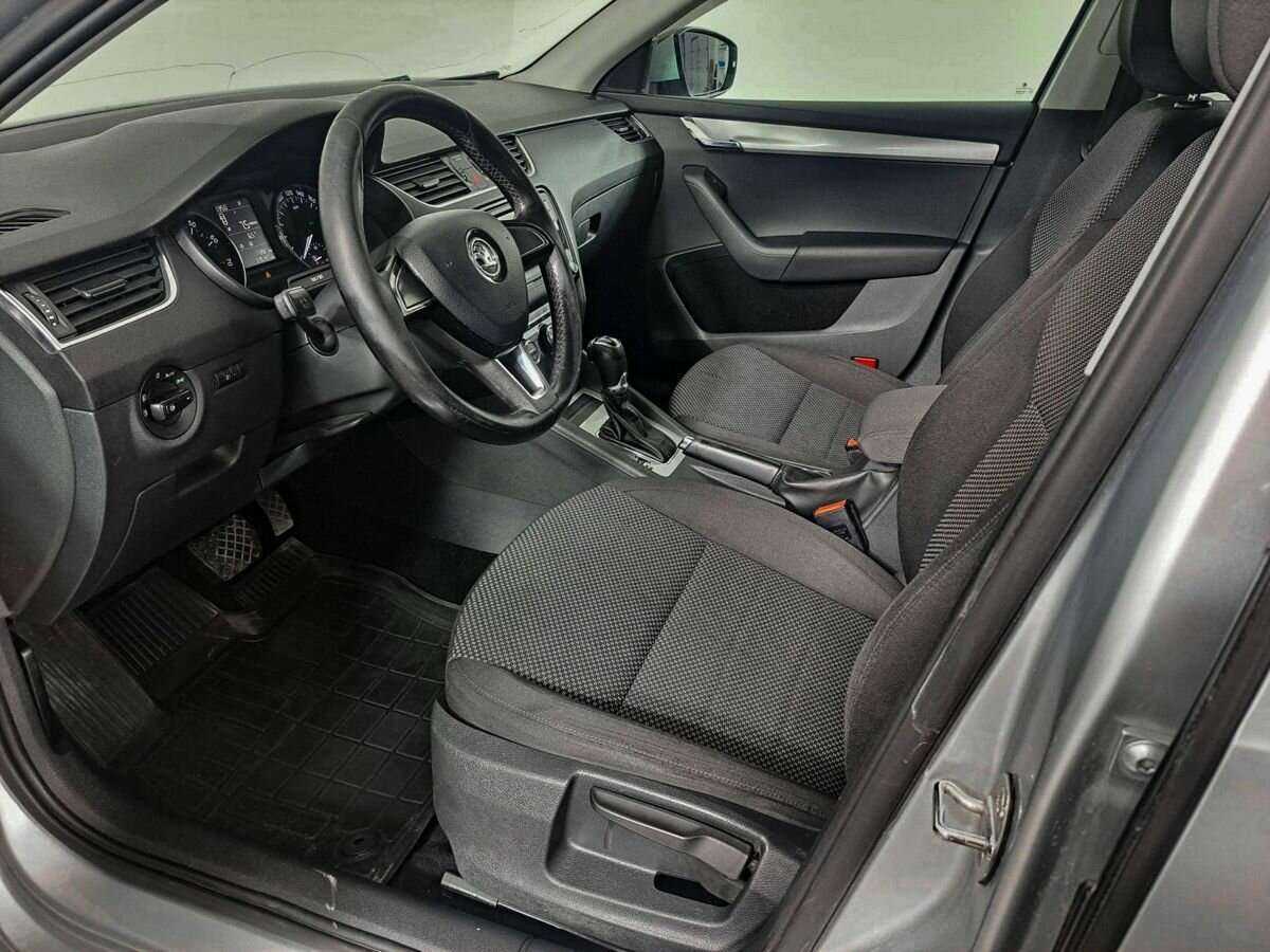 Купить Skoda Octavia с пробегом. Фото: #12