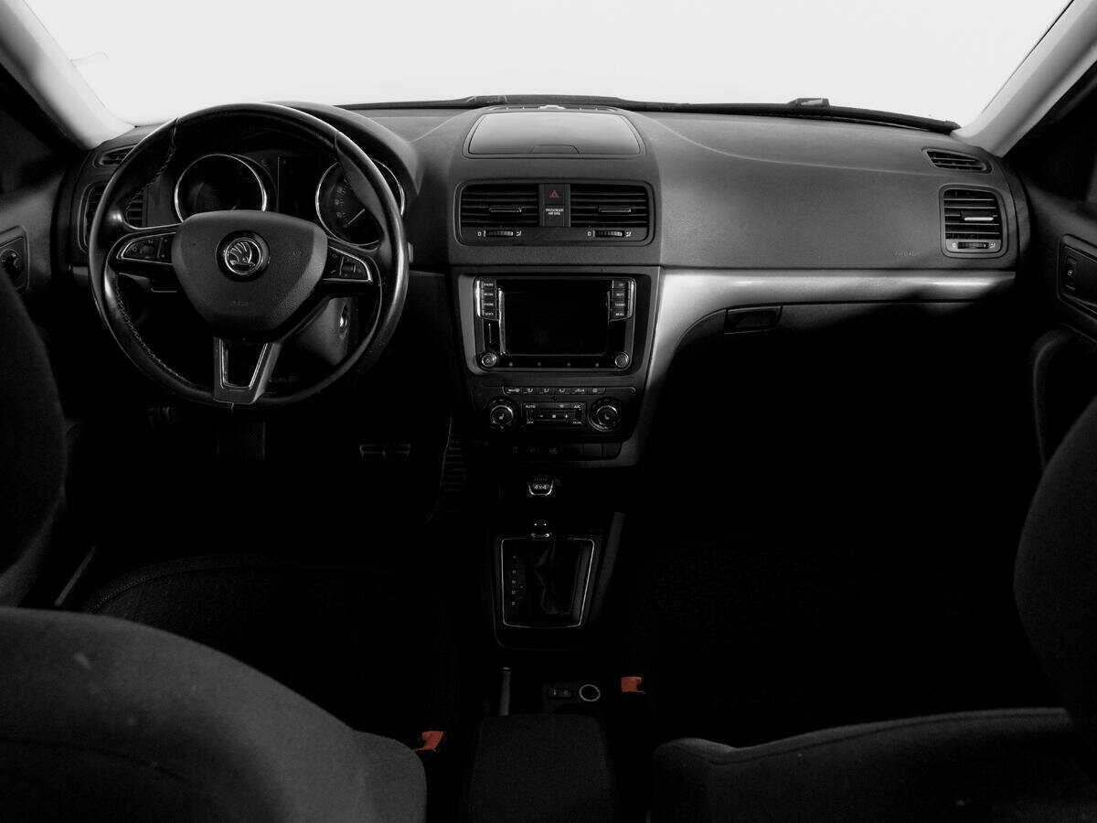 Купить Skoda Yeti с пробегом. Фото: #11