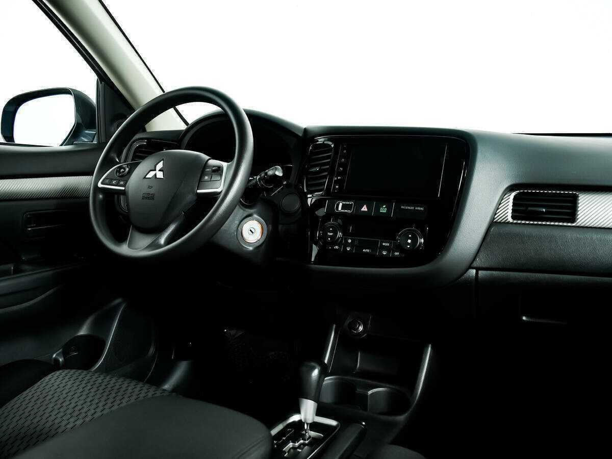 Купить Mitsubishi Outlander с пробегом. Фото: #7