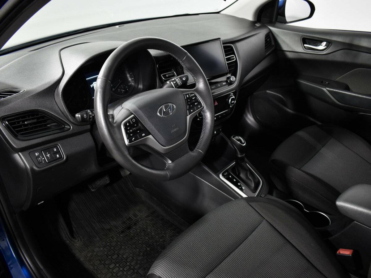 Купить Hyundai Solaris с пробегом. Фото: #8