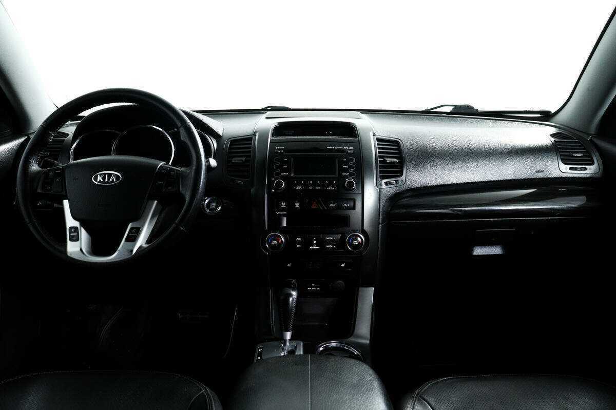 Купить Kia Sorento с пробегом. Фото: #10