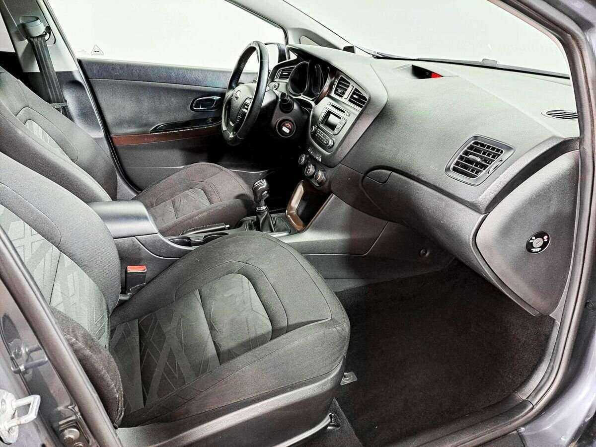 Купить Kia Ceed с пробегом. Фото: #10