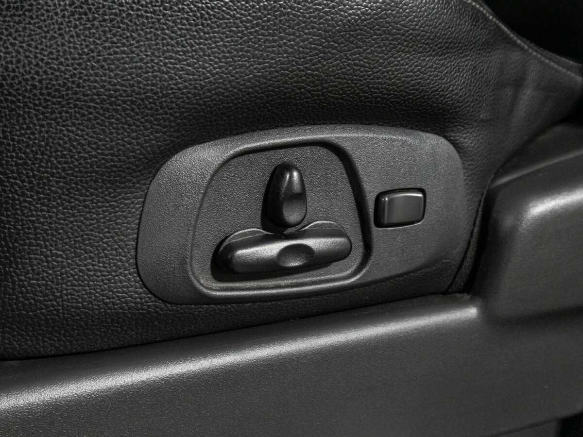 Купить Mitsubishi Pajero с пробегом. Фото: #16