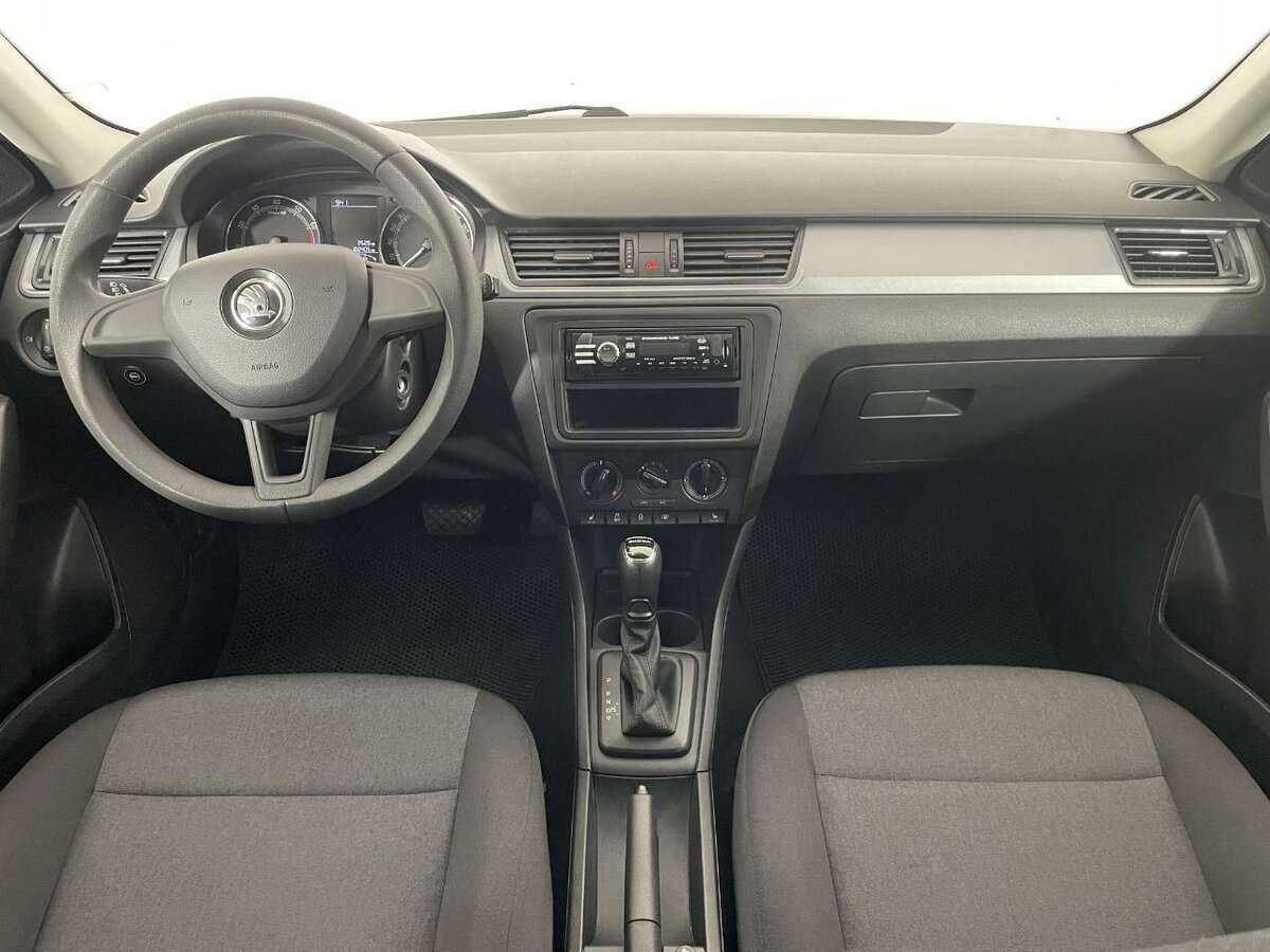 Купить Skoda Rapid с пробегом. Фото: #6
