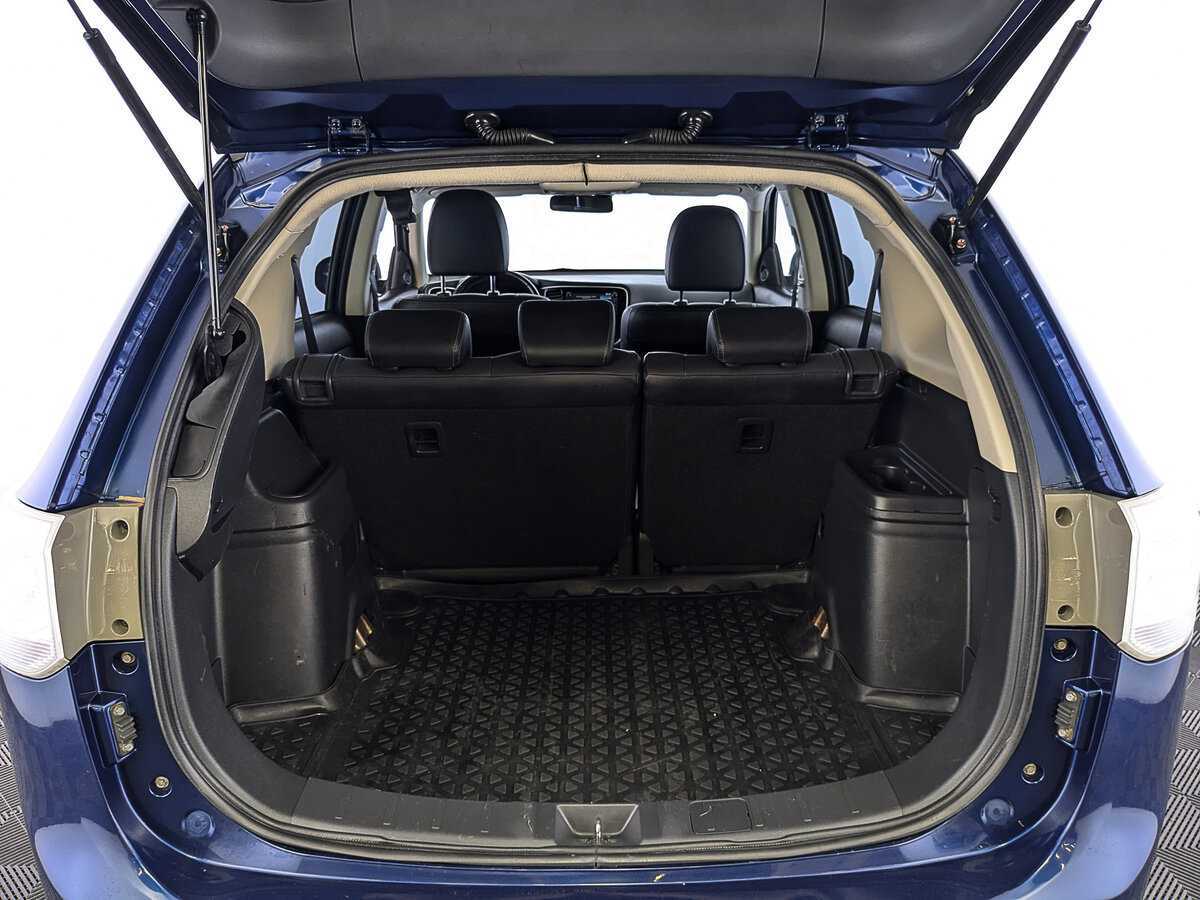 Купить Mitsubishi Outlander с пробегом. Фото: #9