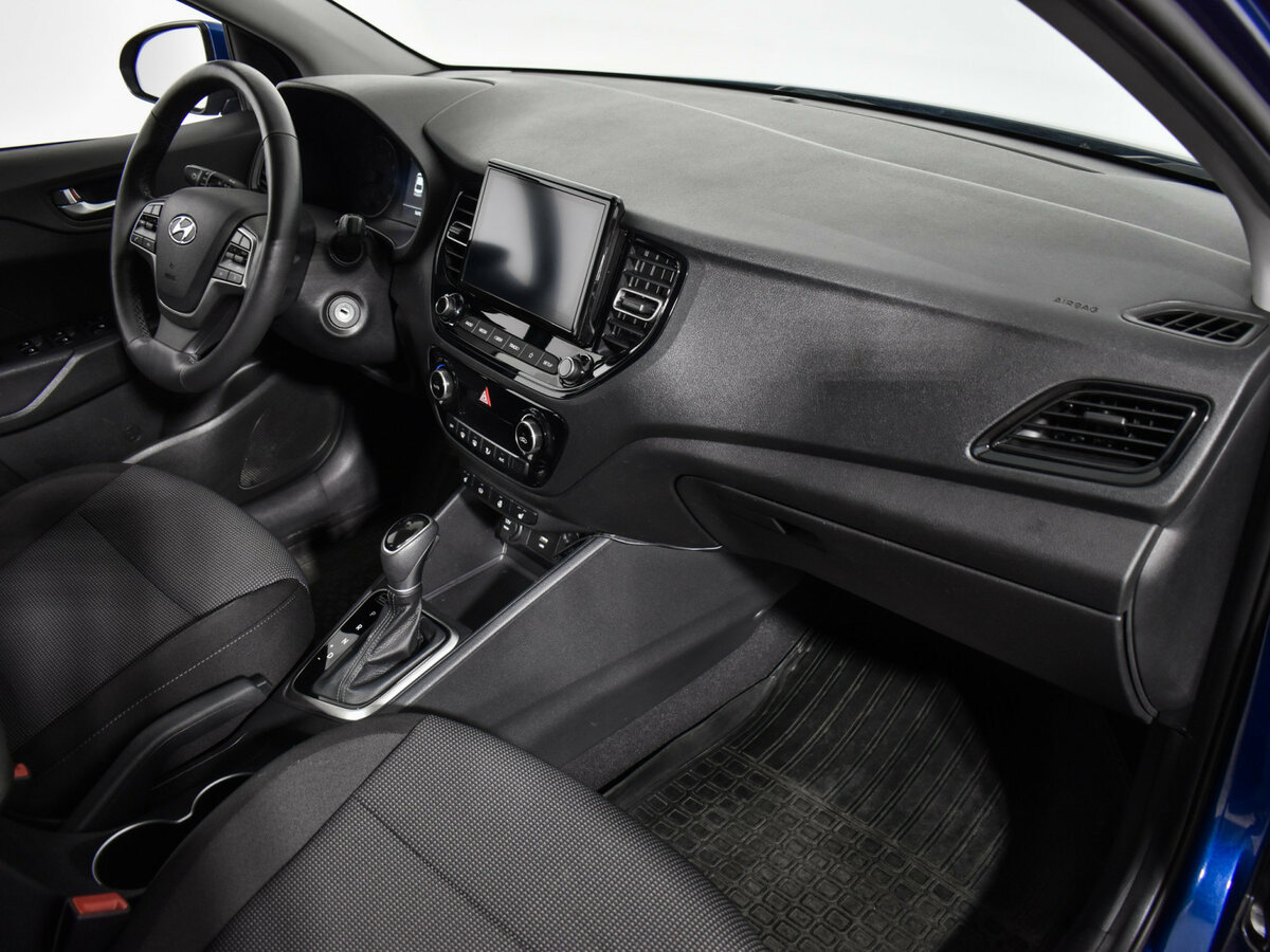 Купить Hyundai Solaris с пробегом. Фото: #11
