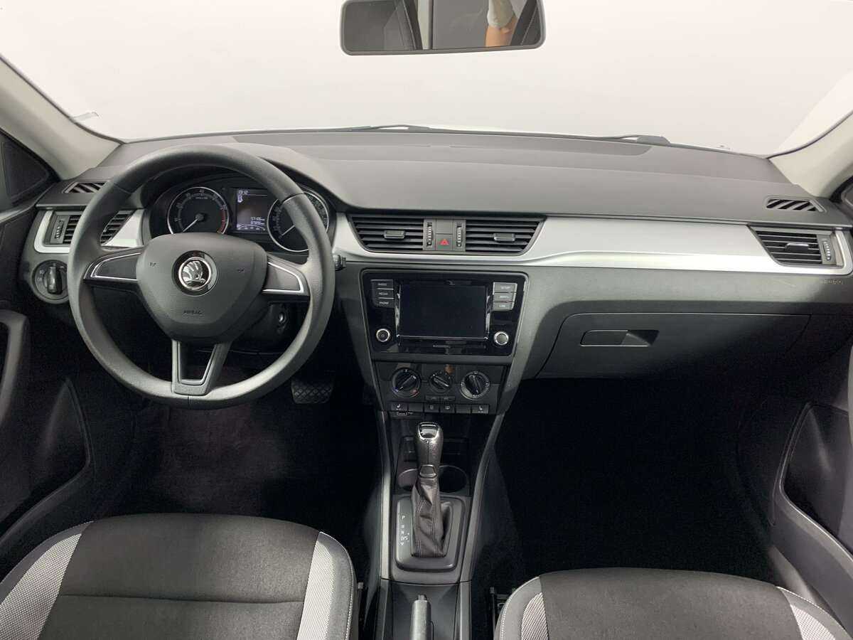 Купить Skoda Rapid с пробегом. Фото: #11