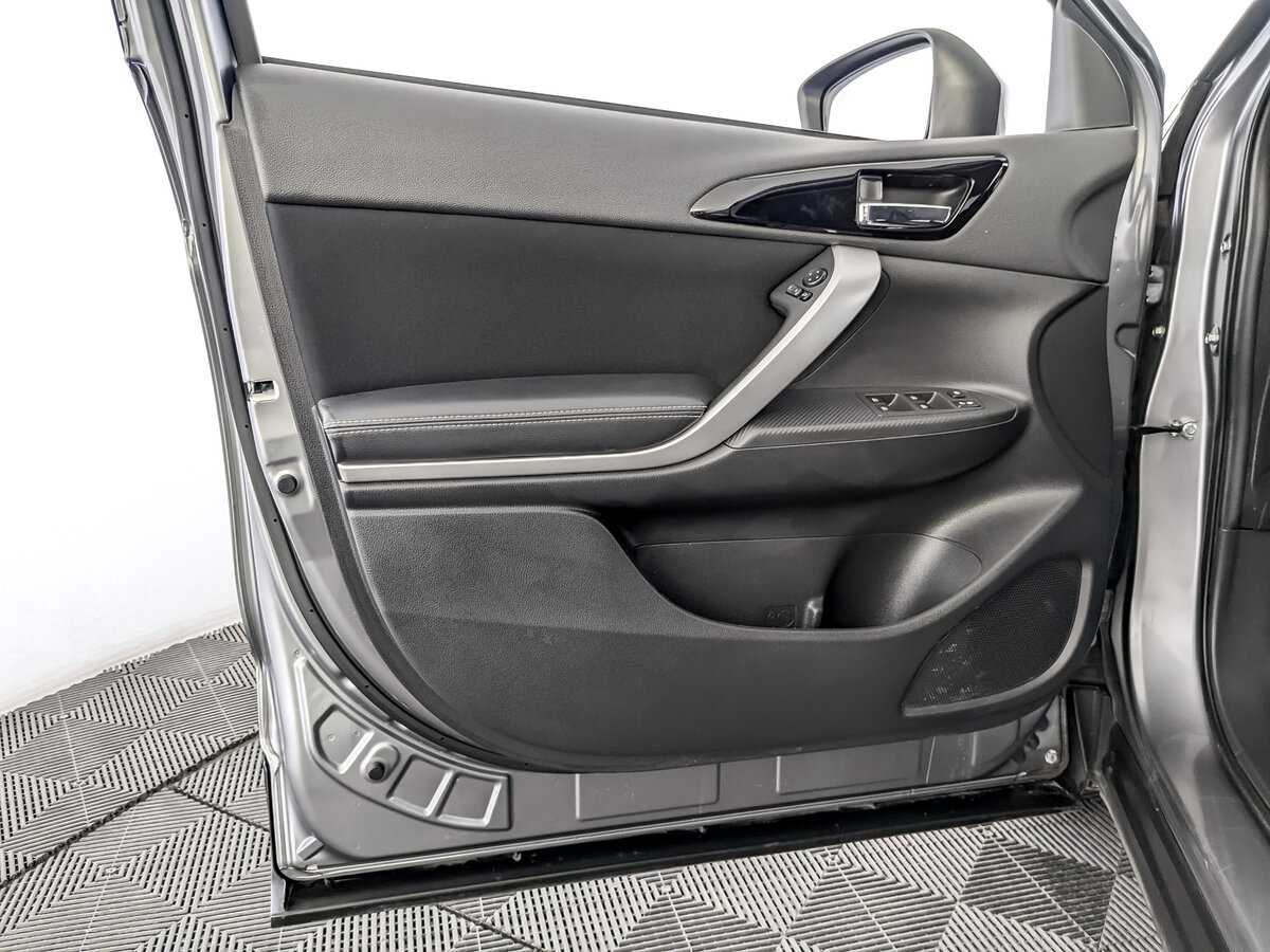 Купить Mitsubishi Eclipse Cross с пробегом. Фото: #16