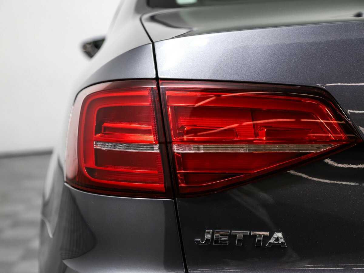 Купить Volkswagen Jetta с пробегом. Фото: #15