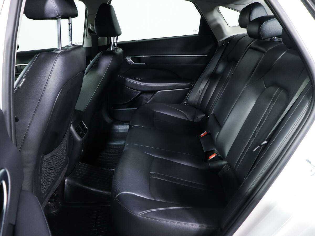 Купить Hyundai Sonata с пробегом. Фото: #9