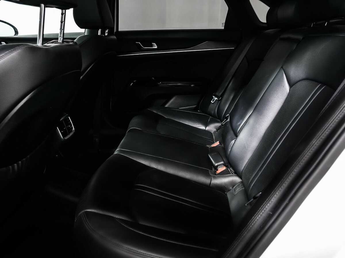 Купить Kia K5 с пробегом. Фото: #13