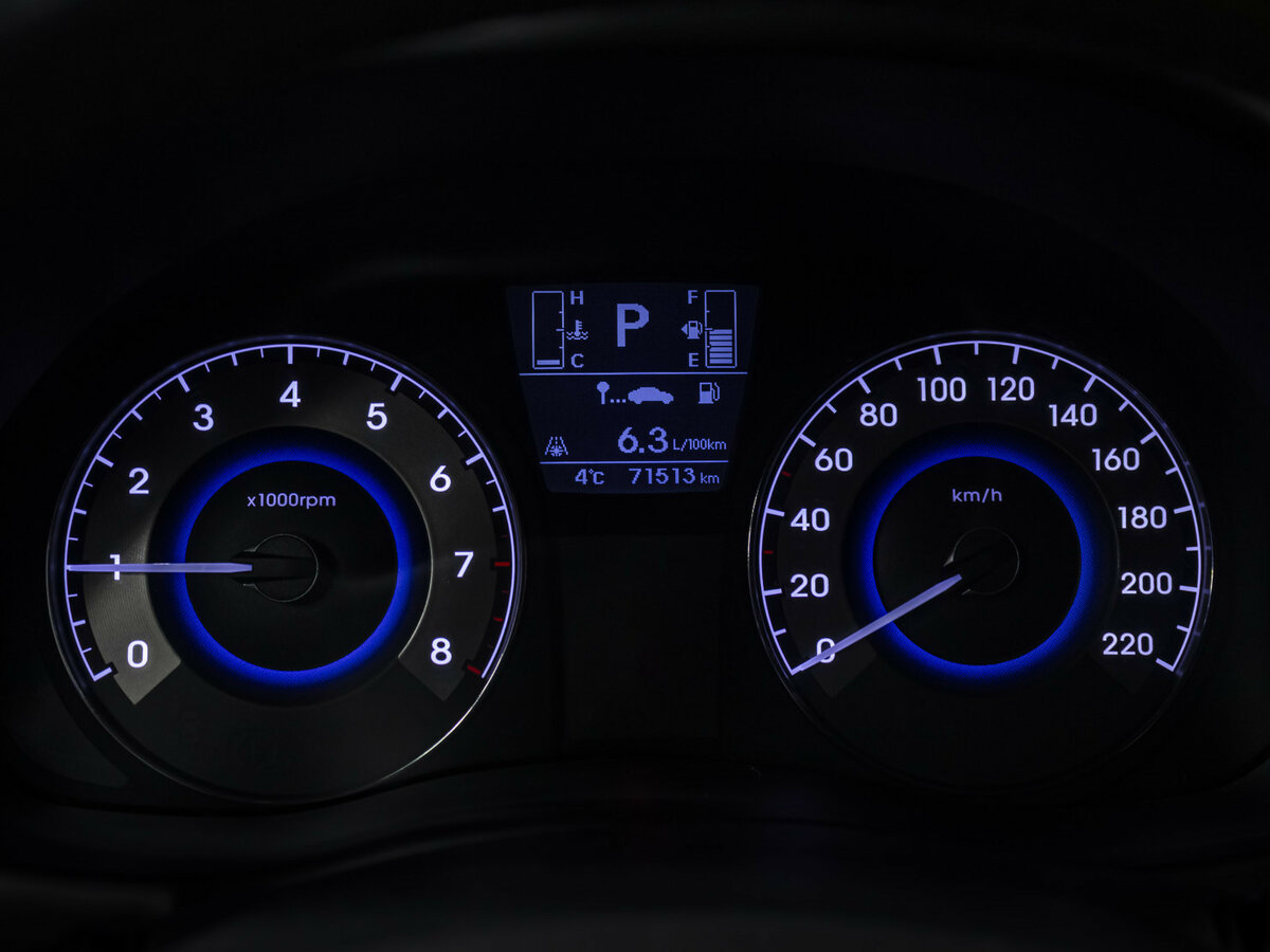 Купить Hyundai Solaris с пробегом. Фото: #10