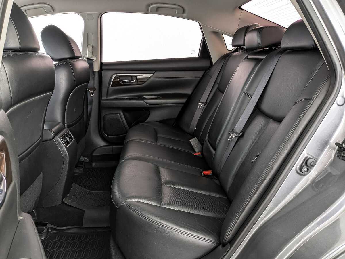 Купить Nissan Teana с пробегом. Фото: #16