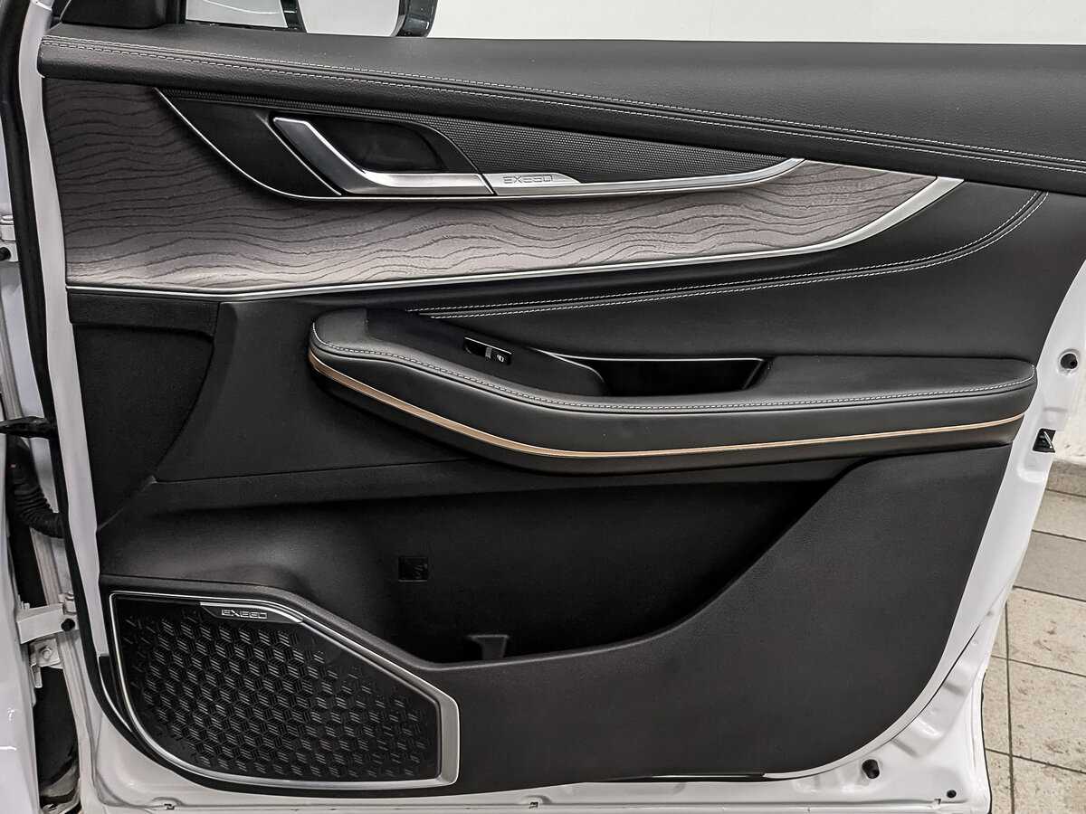 Купить EXEED LX с пробегом. Фото: #23