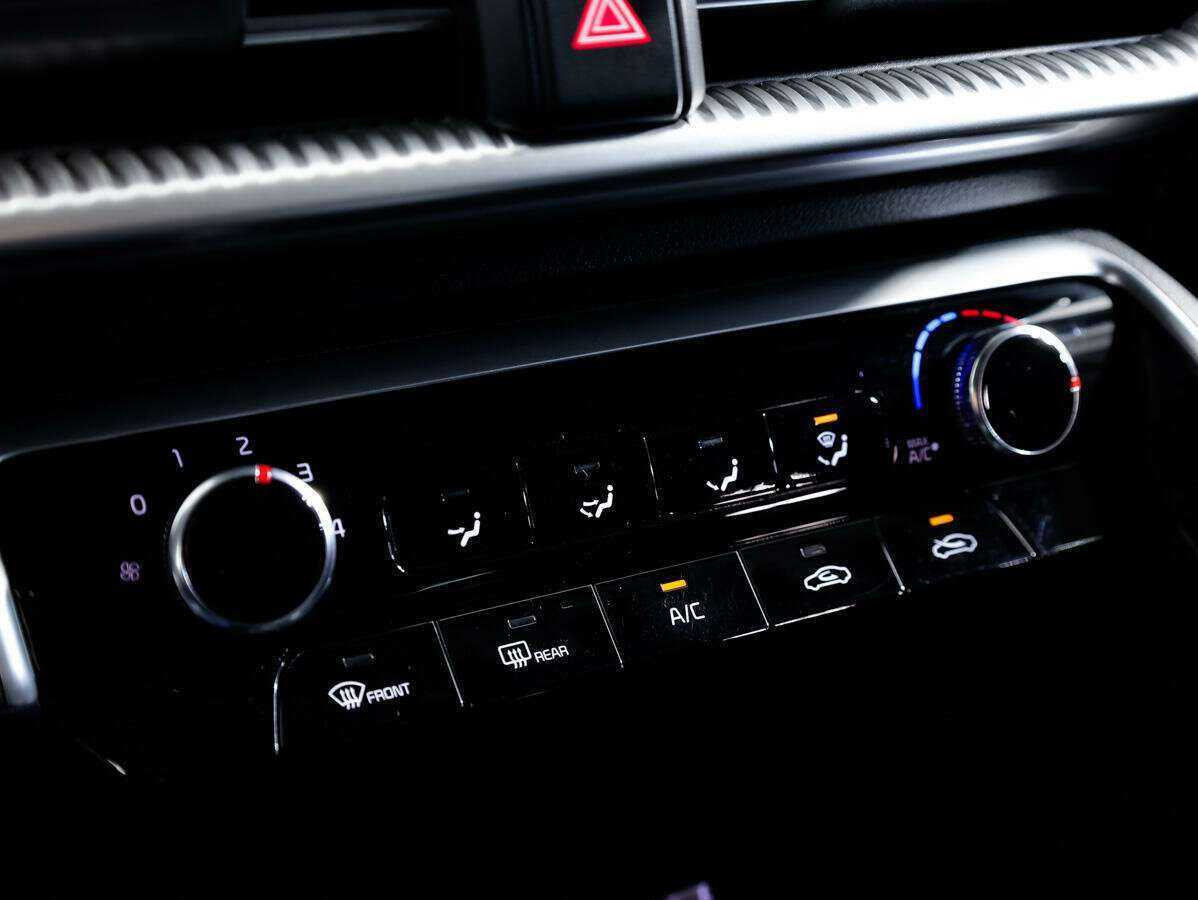 Купить Kia K5 с пробегом. Фото: #15