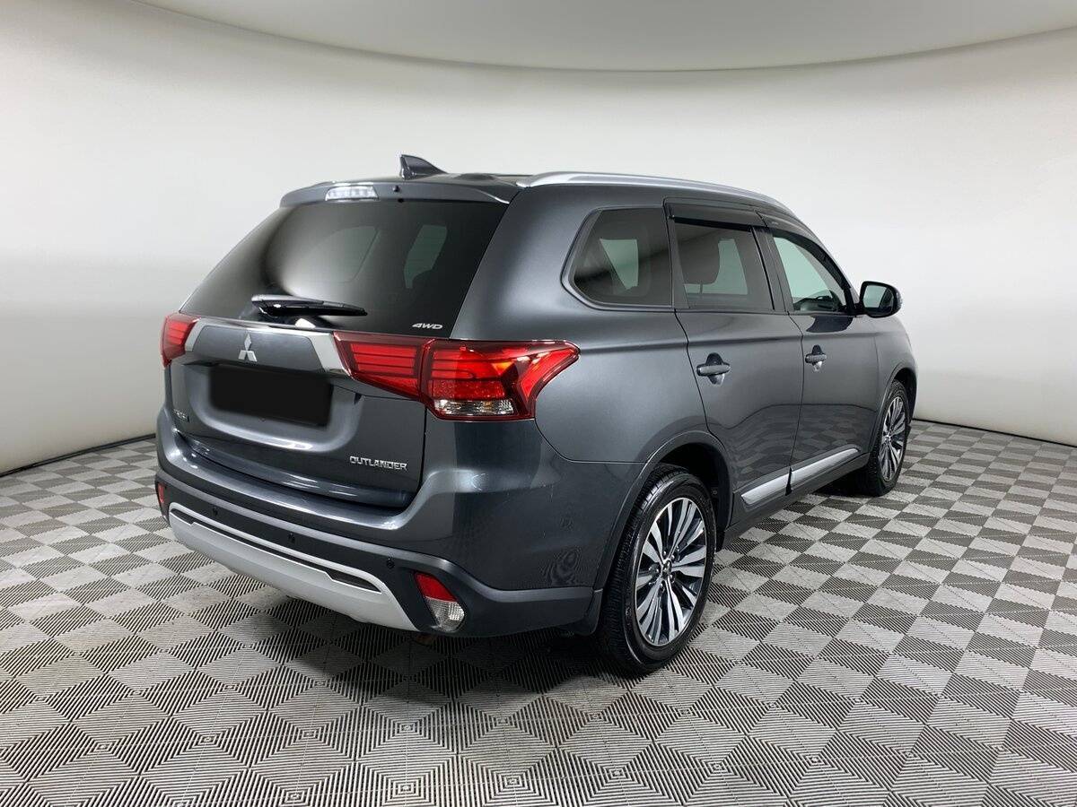 Купить Mitsubishi Outlander с пробегом. Фото: #4