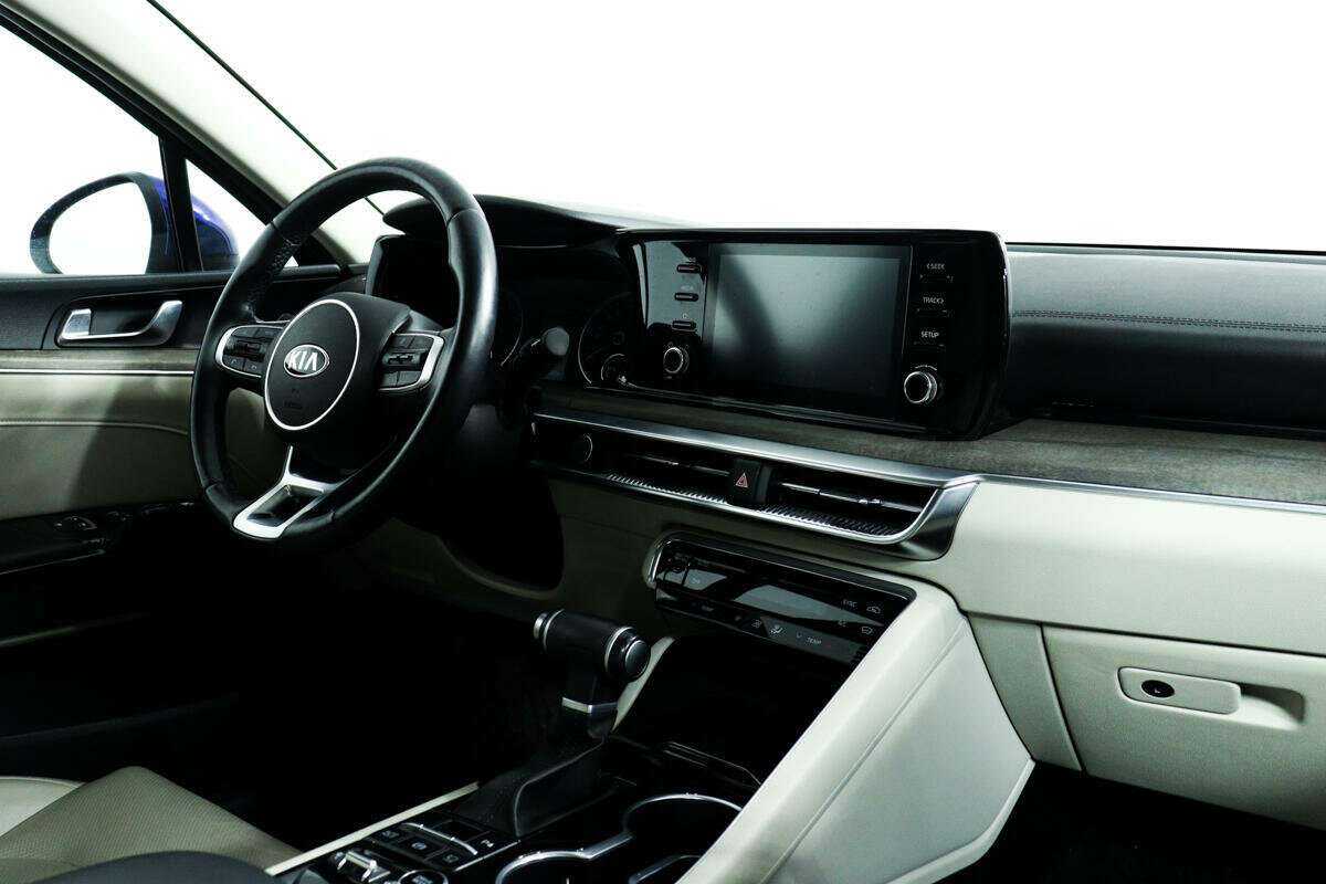 Купить Kia K5 с пробегом. Фото: #8
