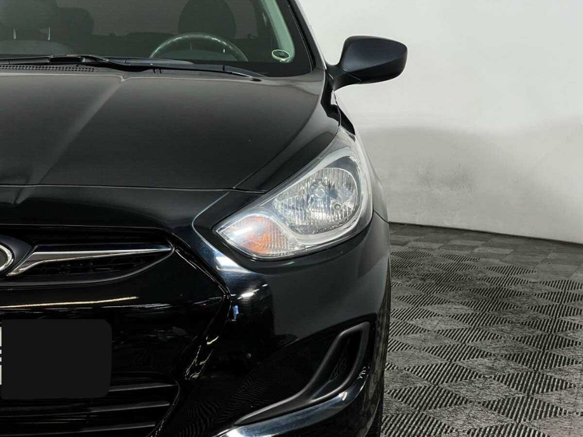 Купить Hyundai Solaris с пробегом. Фото: #13