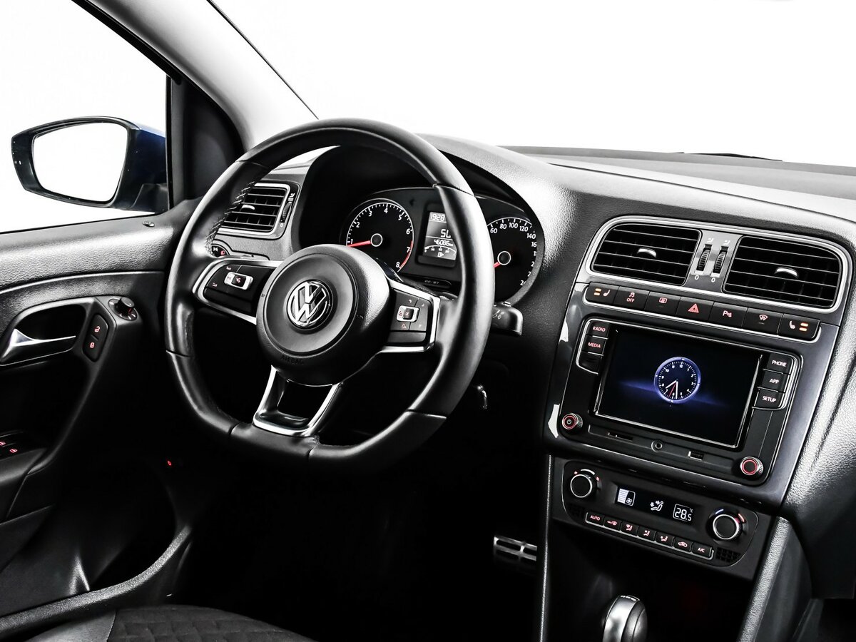 Купить Volkswagen Polo с пробегом. Фото: #7