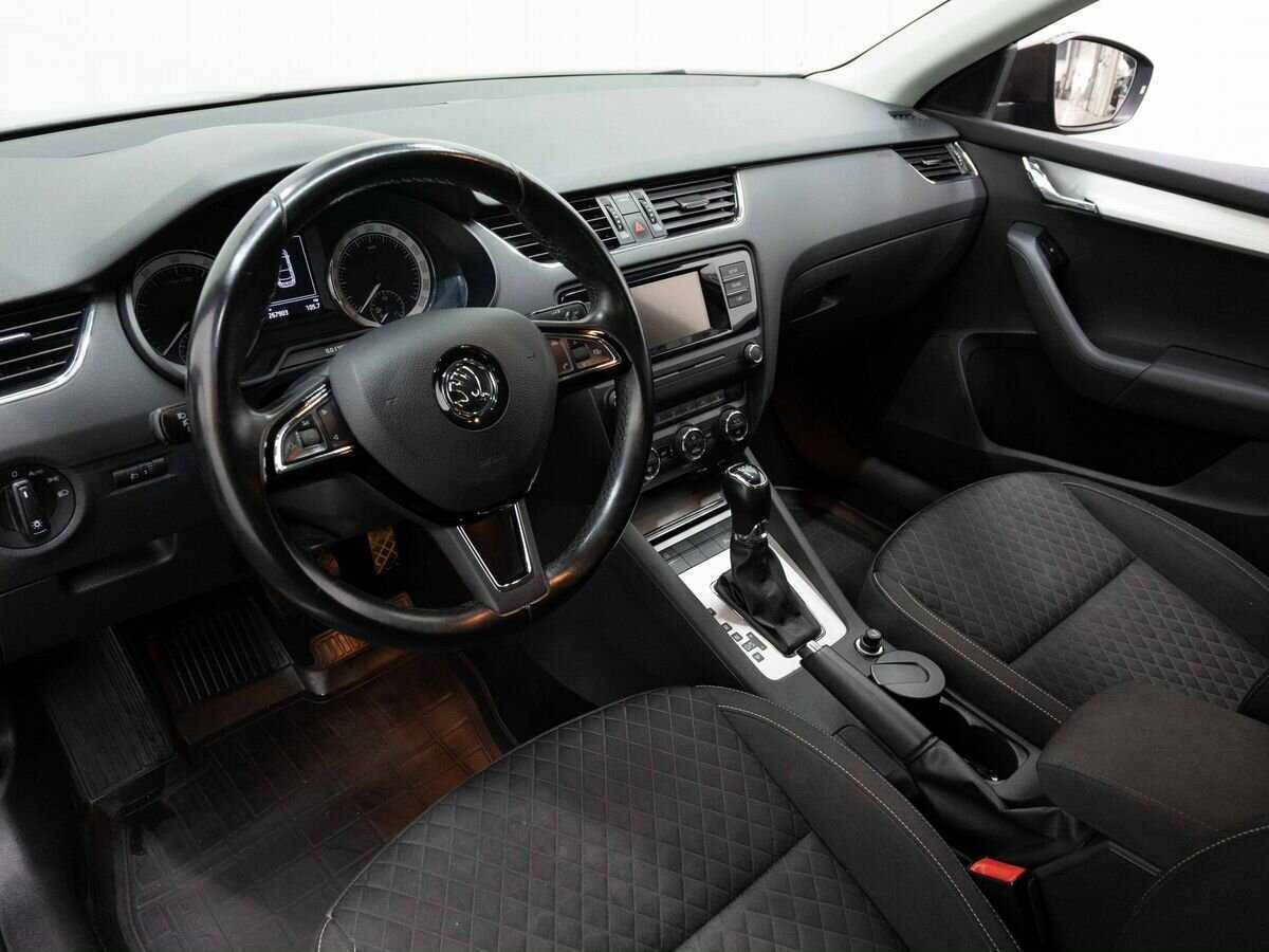 Купить Skoda Octavia с пробегом. Фото: #8