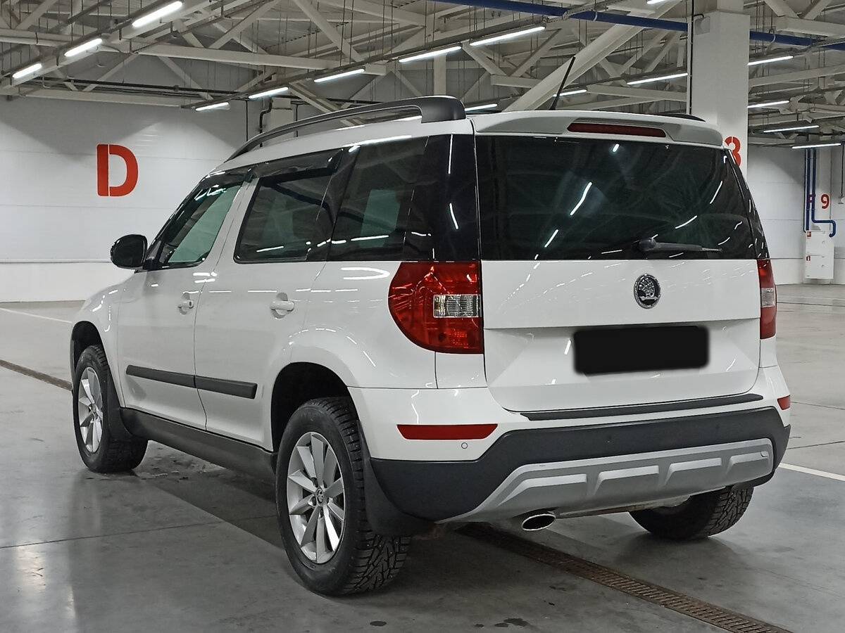 Купить Skoda Yeti с пробегом. Фото: #6