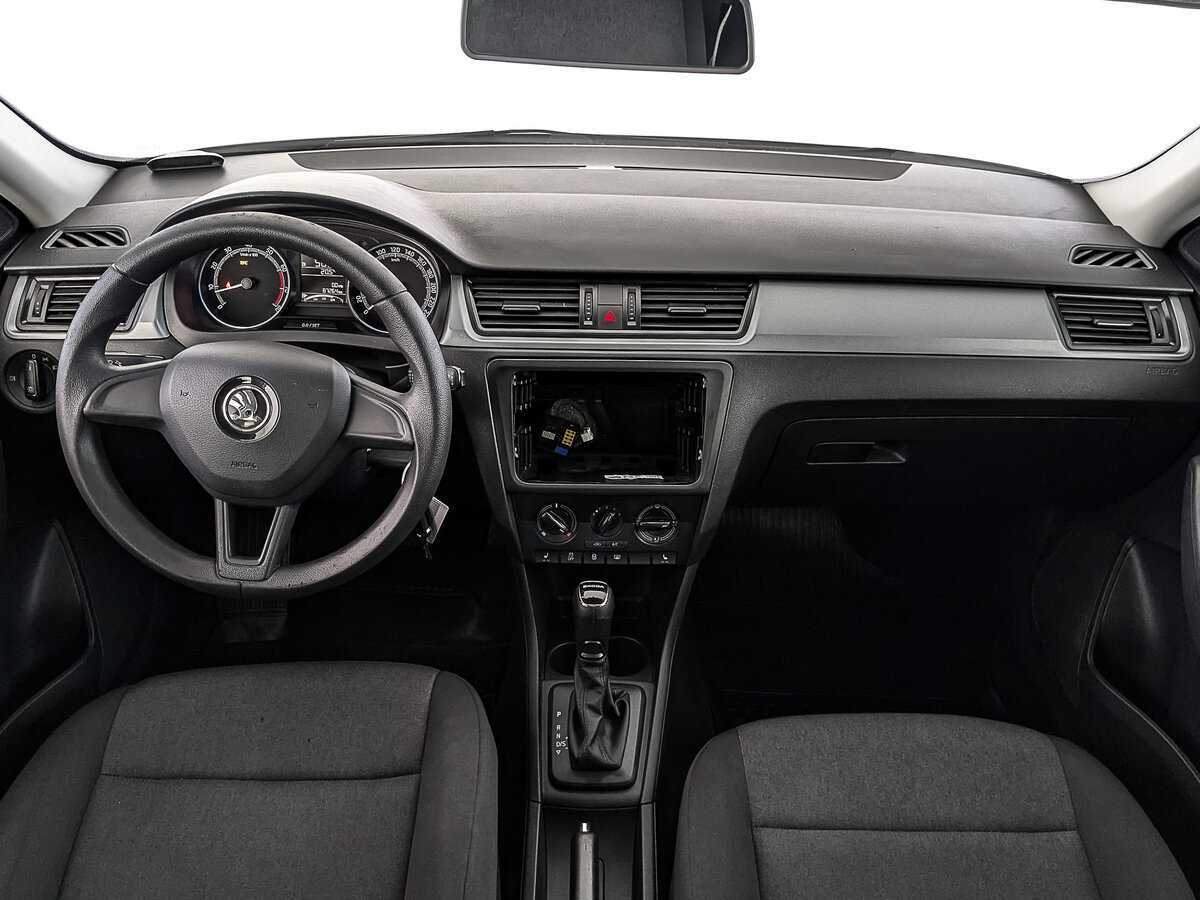 Купить Skoda Rapid с пробегом. Фото: #12