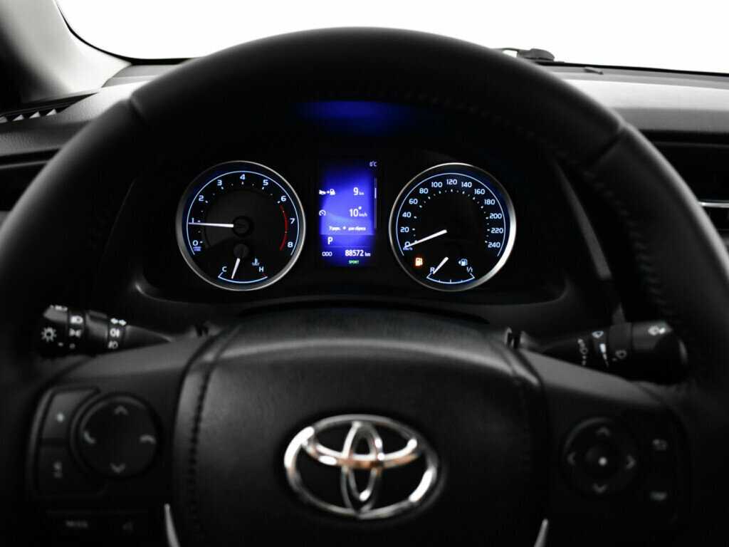 Купить Toyota Corolla с пробегом. Фото: #10