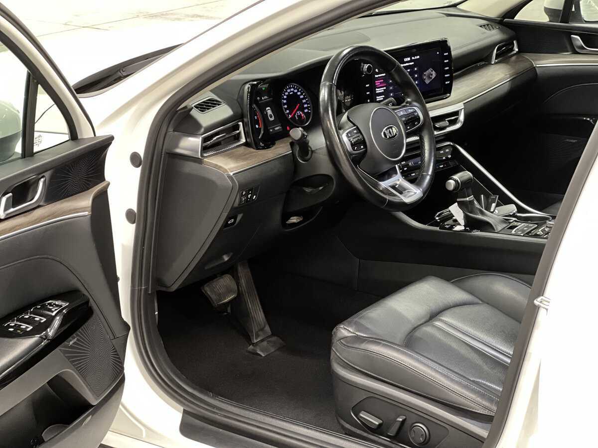 Купить Kia K5 с пробегом. Фото: #15