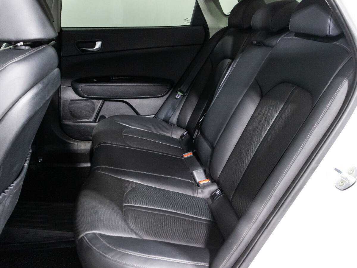 Купить Kia Optima с пробегом. Фото: #9