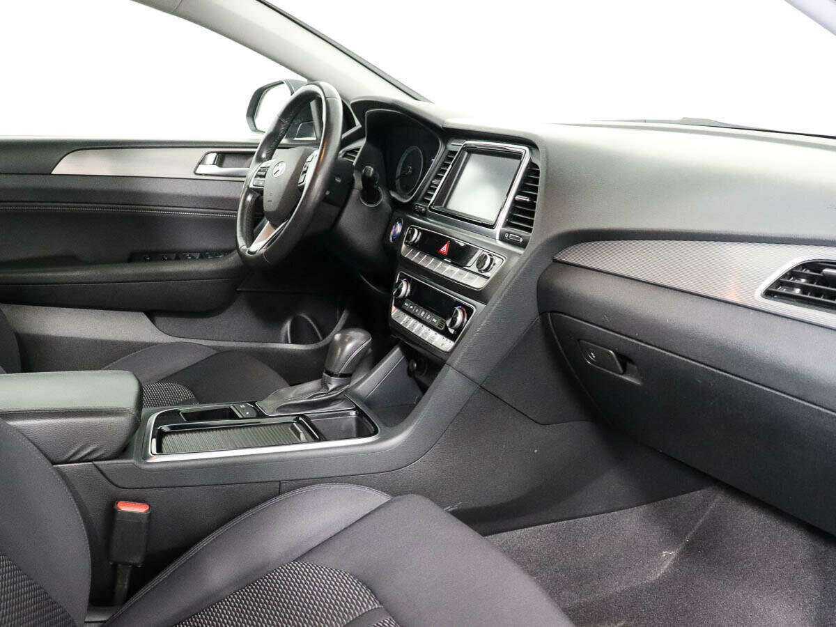 Купить Hyundai Sonata с пробегом. Фото: #6