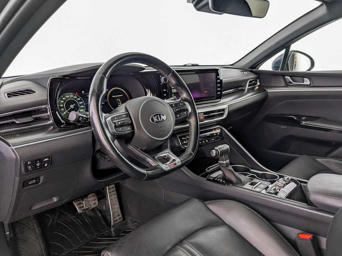 Купить Kia K5 с пробегом. Фото: #13