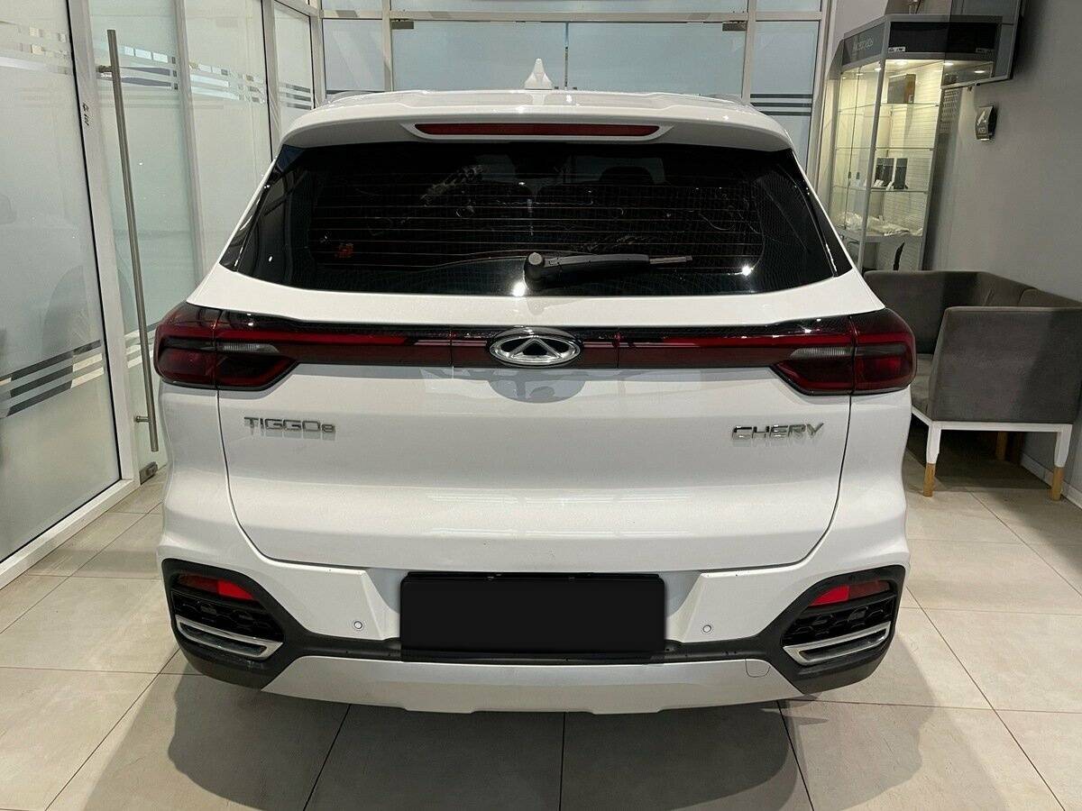 Купить Chery Tiggo 8 с пробегом. Фото: #2