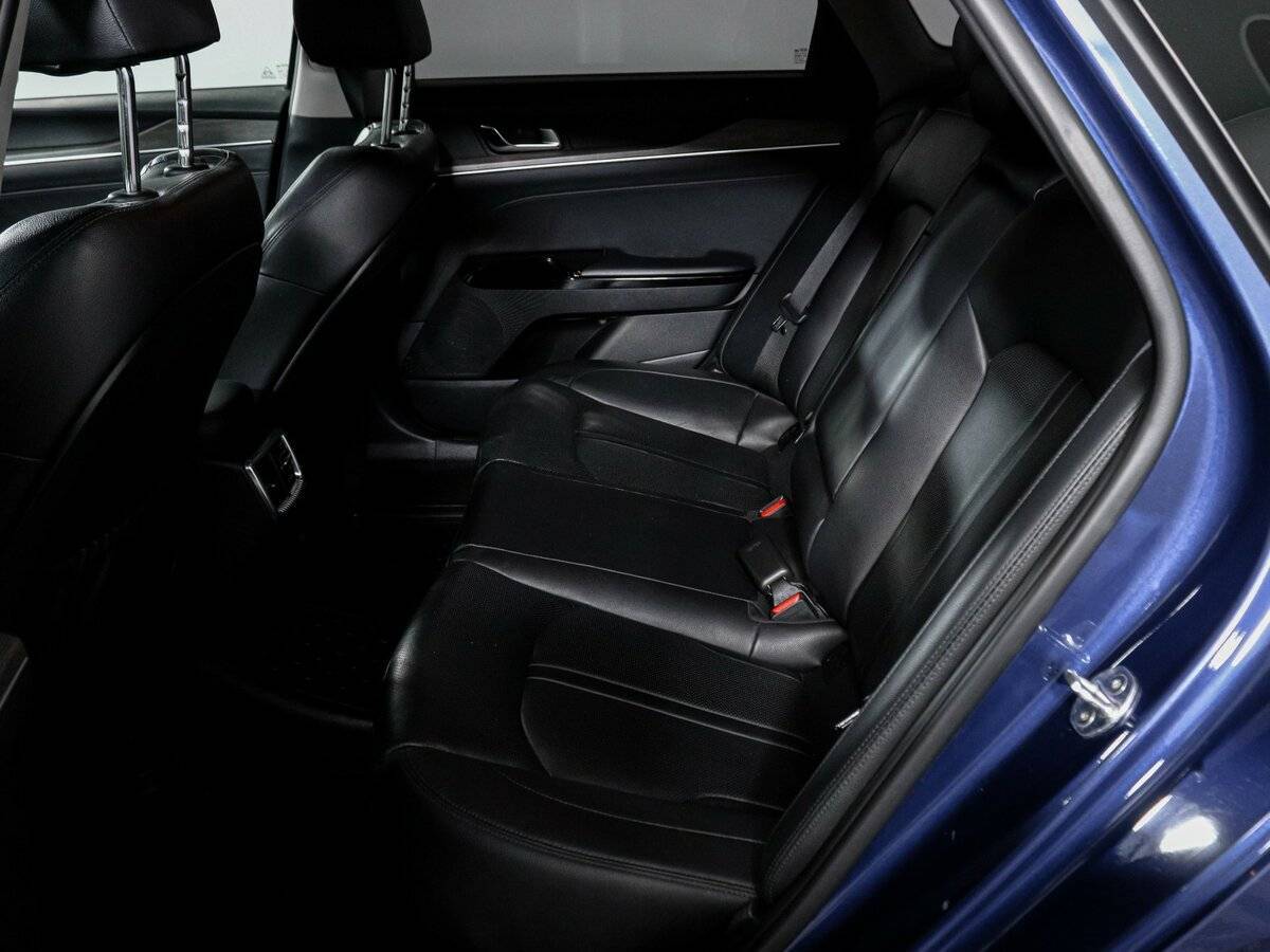 Купить Kia K5 с пробегом. Фото: #9