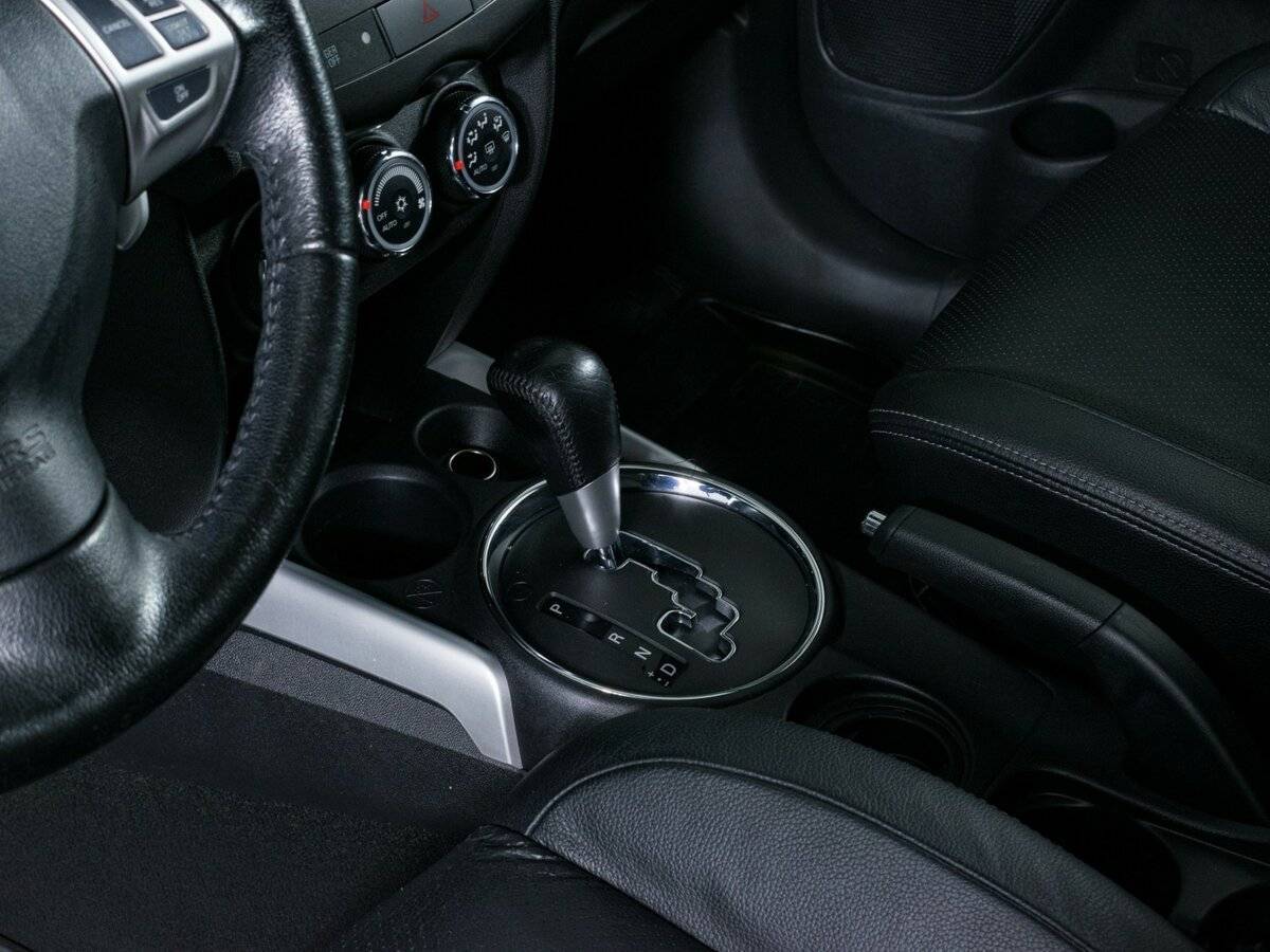 Купить Mitsubishi ASX с пробегом. Фото: #12