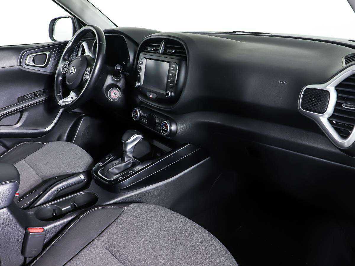 Купить Kia Soul с пробегом. Фото: #9