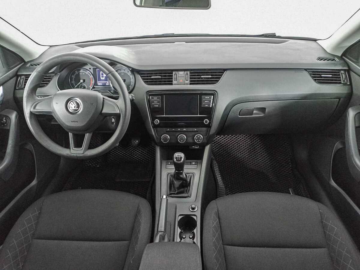 Купить Skoda Octavia с пробегом. Фото: #11