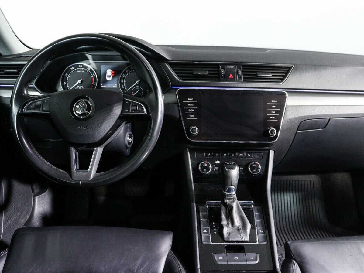 Купить Skoda Superb с пробегом. Фото: #11