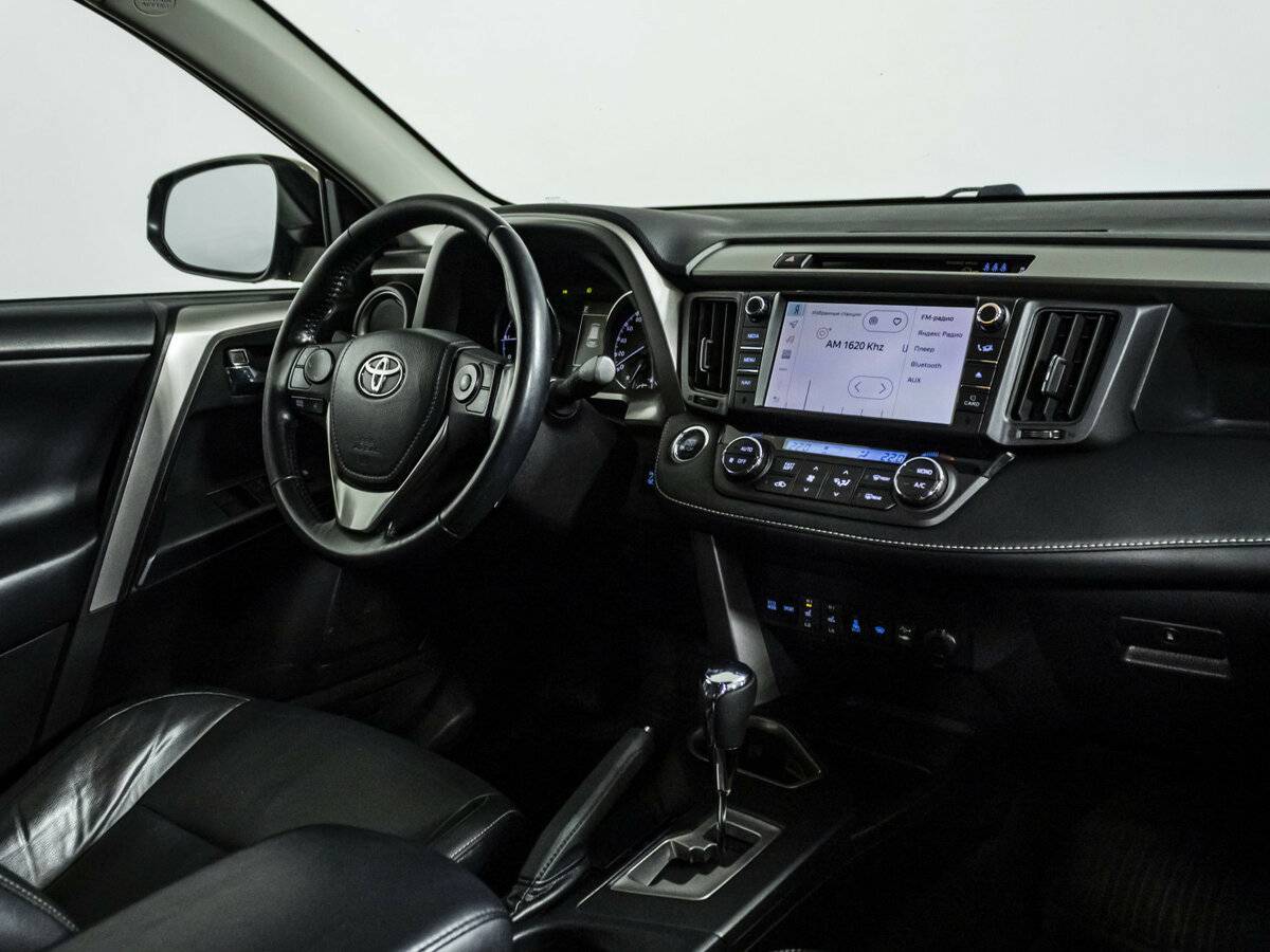 Купить Toyota RAV4 с пробегом. Фото: #6